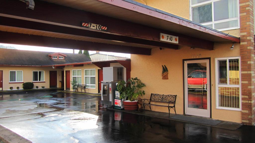 Fir Grove Motel Reedsport Buitenkant foto