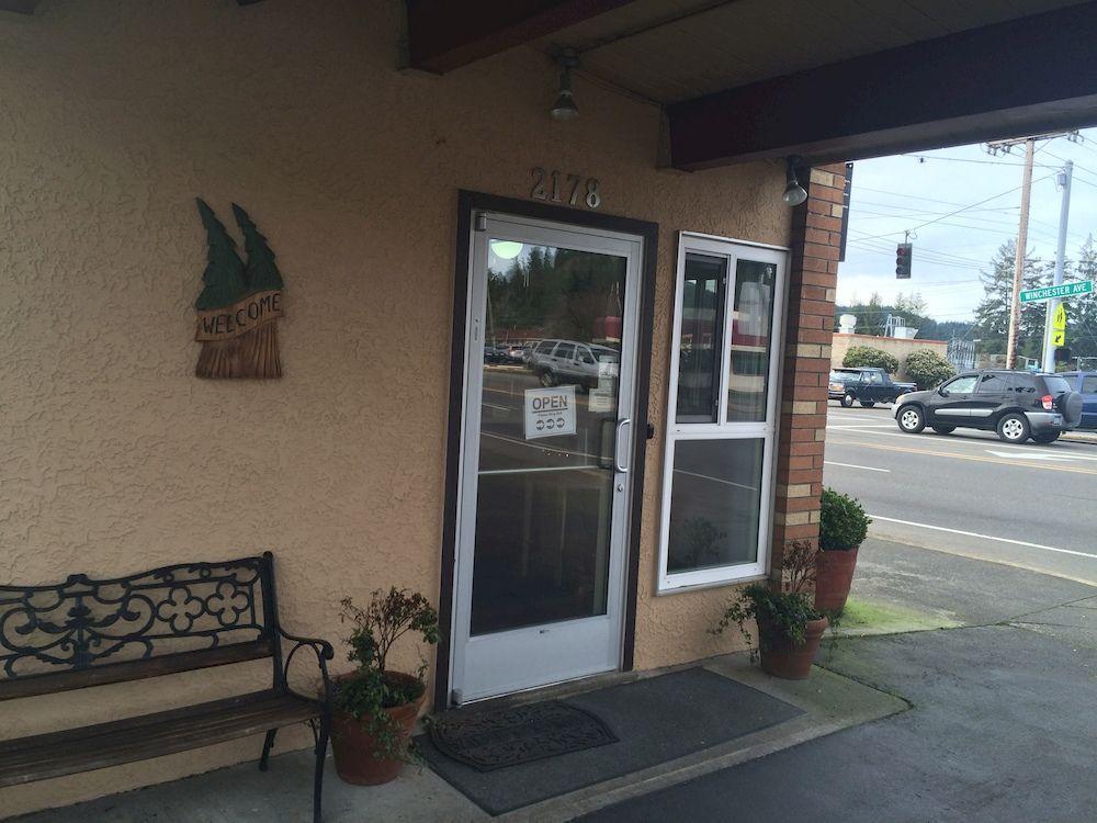 Fir Grove Motel Reedsport Buitenkant foto