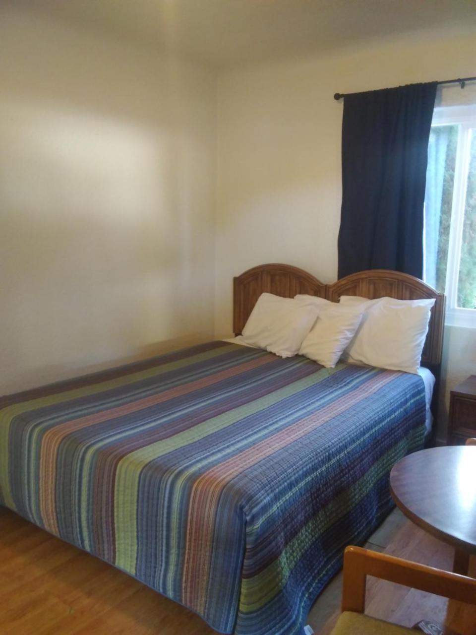 Fir Grove Motel Reedsport Buitenkant foto
