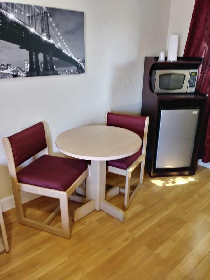 Fir Grove Motel Reedsport Buitenkant foto